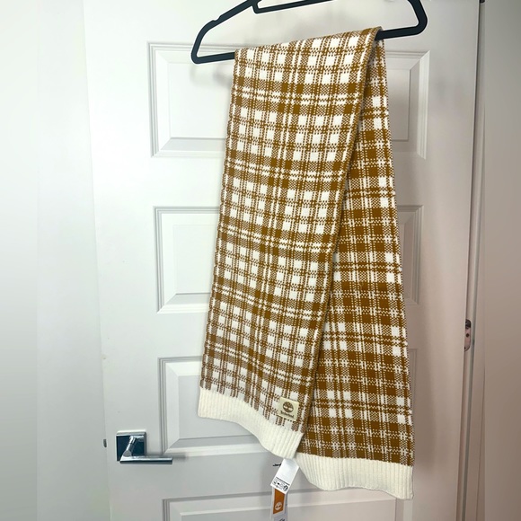 Timberland women’s plaid scarf - Picture 2 of 3